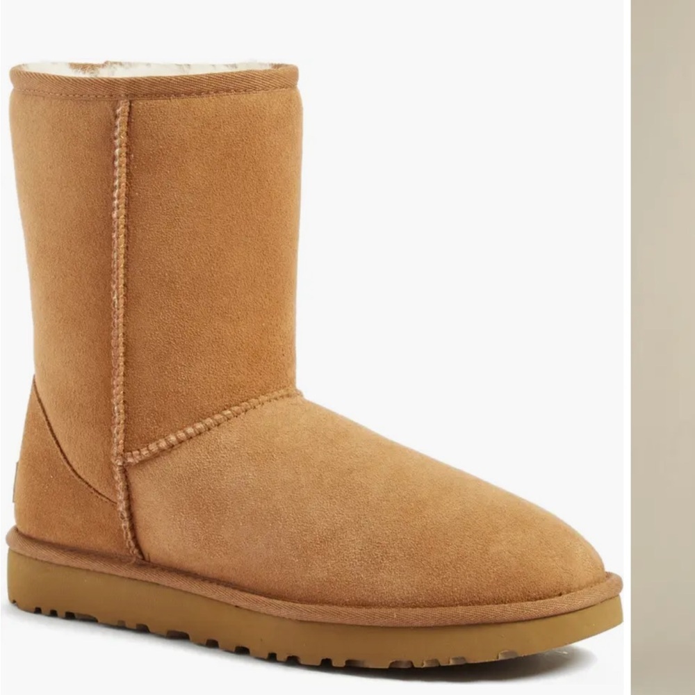 UGG Classic‎ Short II Boots Chestnut Women’s 6